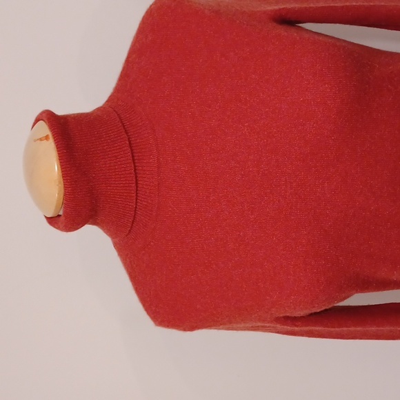 Kirkland Signature Cashmere Cinnamon Turtleneck Sweater- Sz. Sm - Picture 3 of 9
